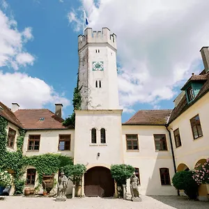 Schlossgut Tunzenberg Hotel
